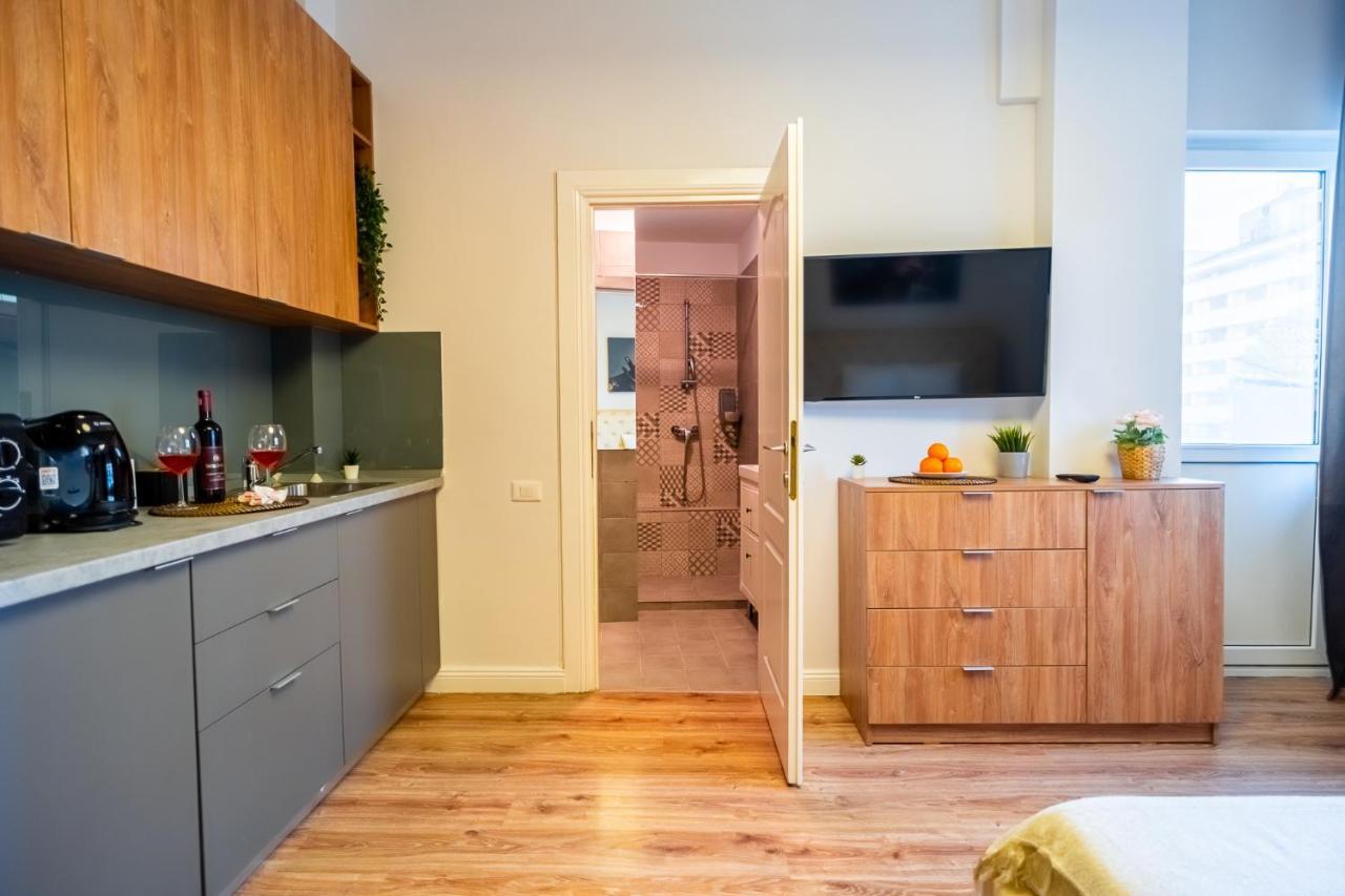 Cozy Apartments Near Calea Victoriei Boekarest Buitenkant foto