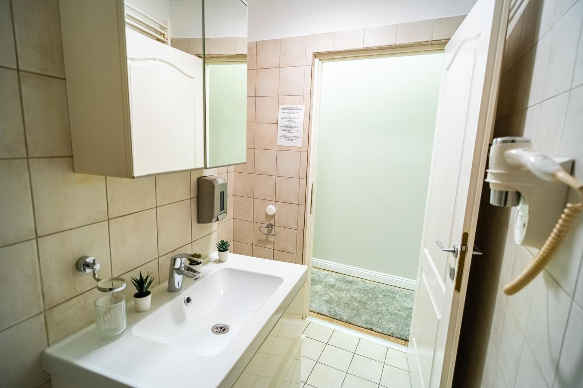 Cozy Apartments Near Calea Victoriei Boekarest Buitenkant foto