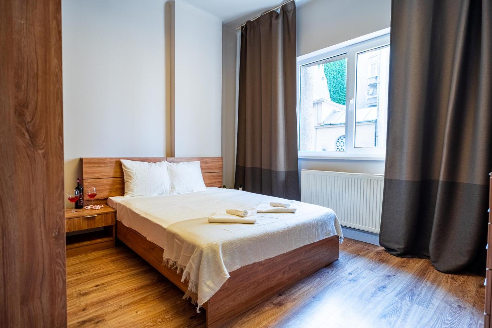Cozy Apartments Near Calea Victoriei Boekarest Buitenkant foto